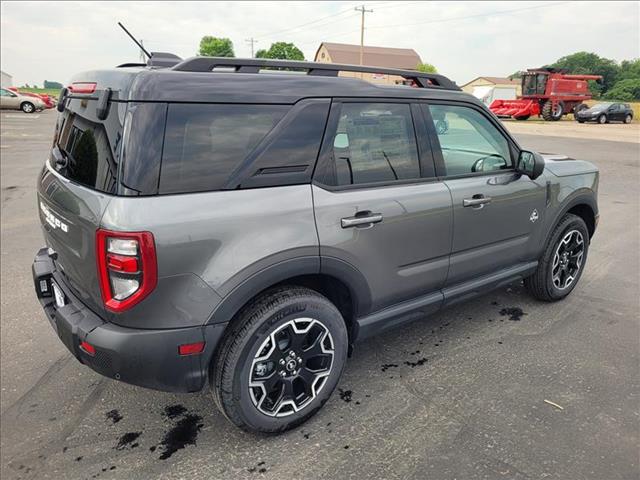 2025 Ford Bronco Sport Outer Banks photo 3