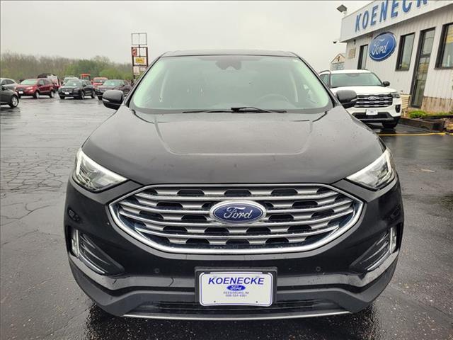 2024 Ford Edge Titanium photo 3