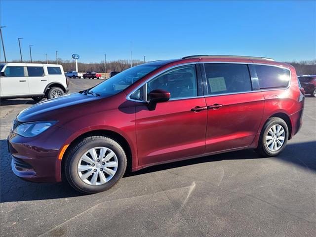 2017 Chrysler Pacifica LX