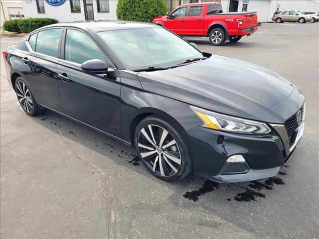 2021 Nissan Altima 2.5 SR photo 3