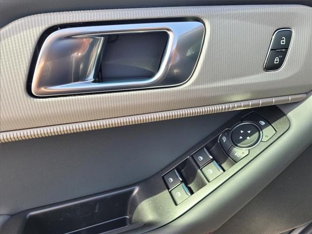 2026 Ford Explorer Active - Photo 17