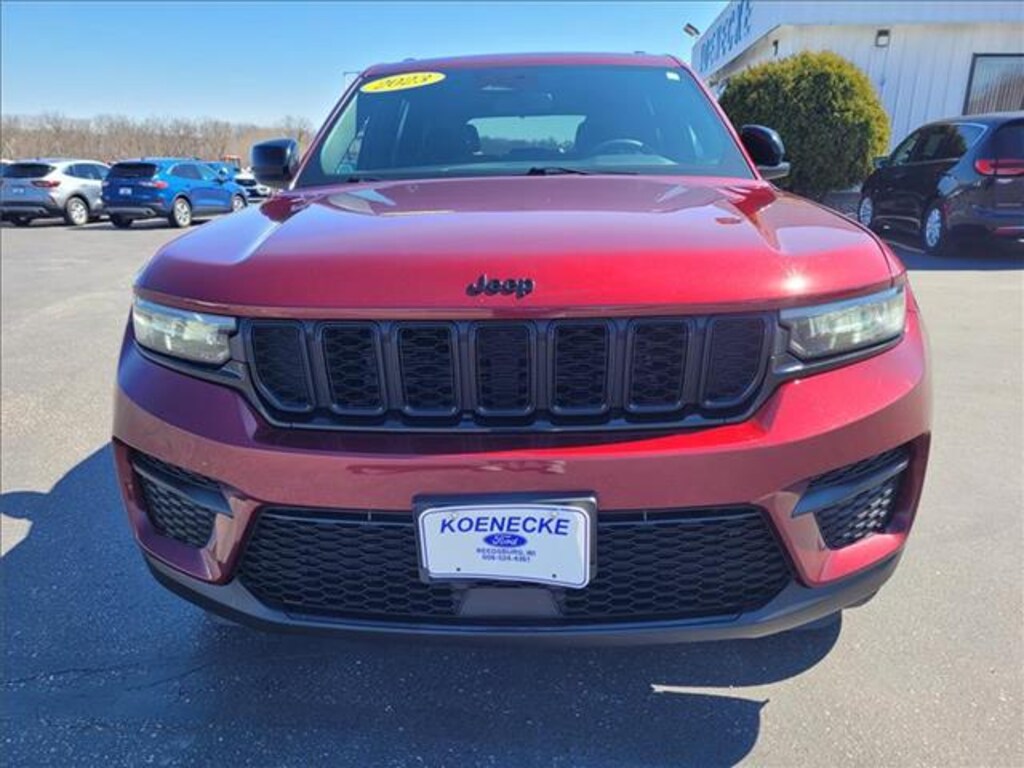 Certified 2023 Jeep Grand Cherokee Altitude 4x4 SUV