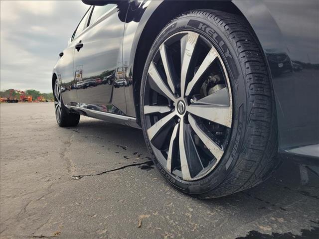 2021 Nissan Altima 2.5 SR photo 4