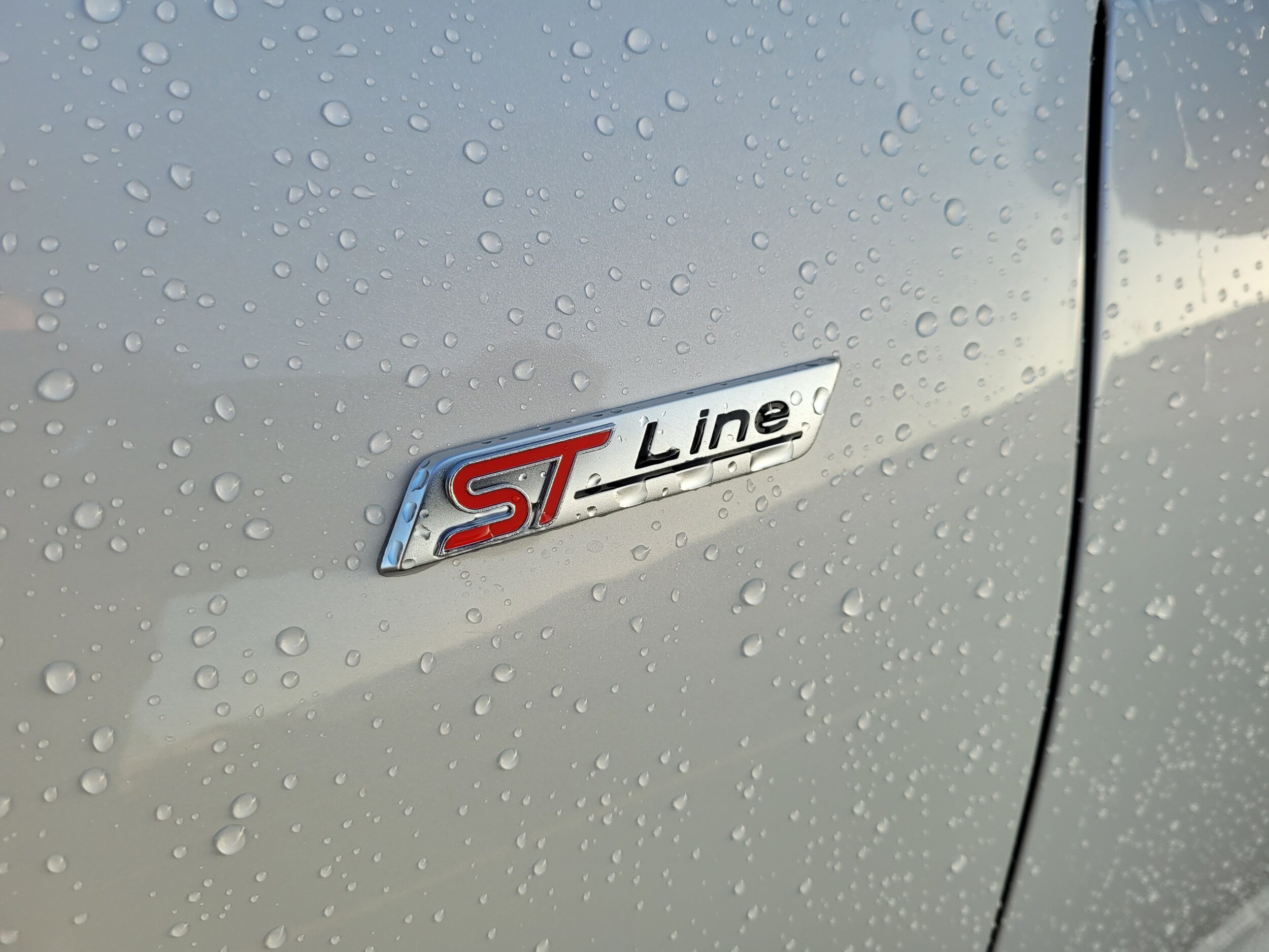2025 Ford Escape ST-Line Select photo 3