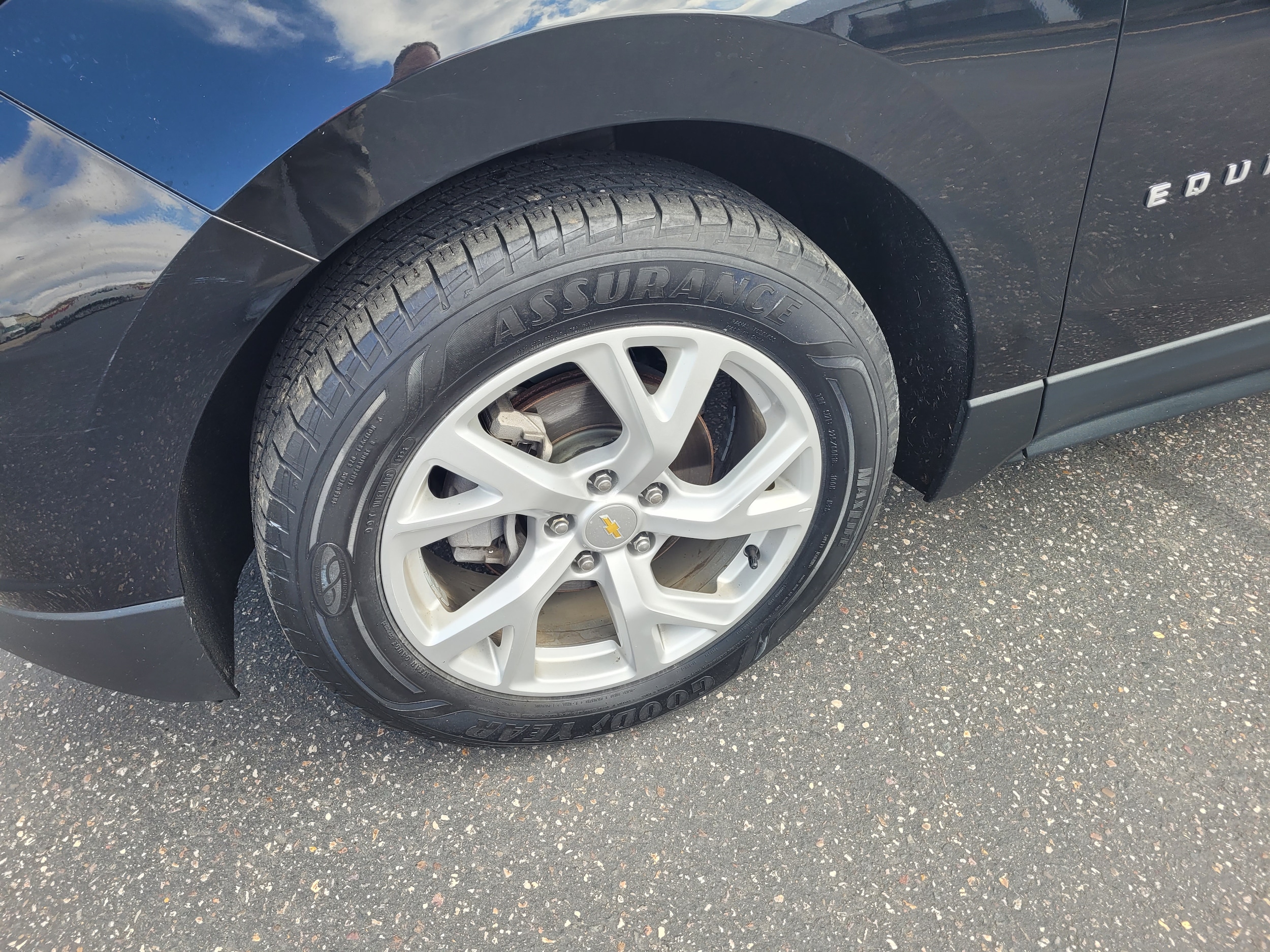 Used 2020 Chevrolet Equinox Premier with VIN 2GNAXNEV8L6107334 for sale in Reedsburg, WI