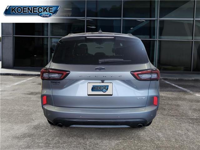 2023 Ford Escape ST-Line photo 4
