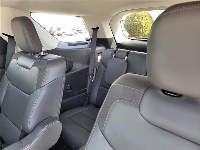 2026 Ford Explorer Active - Photo 14