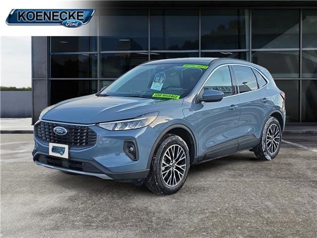 2025 Ford Escape PHEV's photo