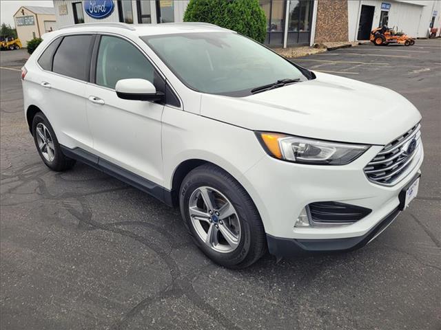 2022 Ford Edge SEL photo 3