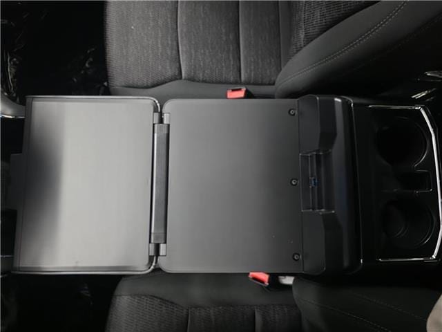 2025 Ford F-150 XLT - Photo 17