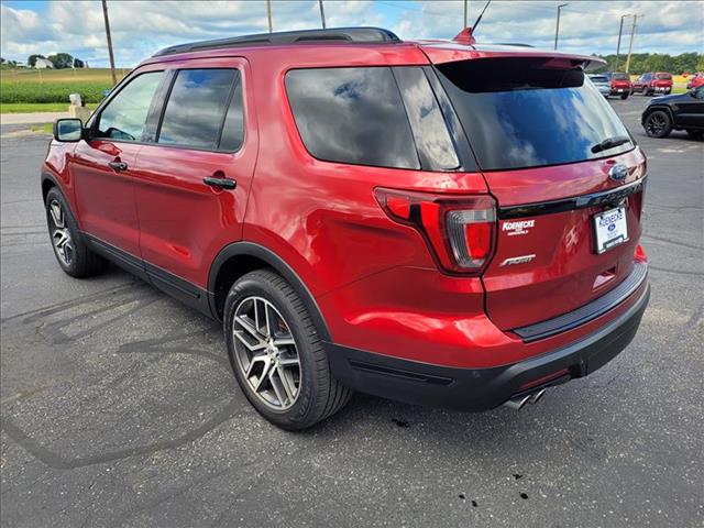 2018 Ford Explorer Sport photo 4
