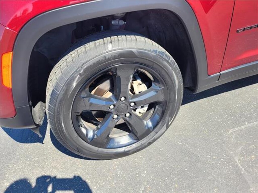 Certified 2023 Jeep Grand Cherokee Altitude 4x4 SUV