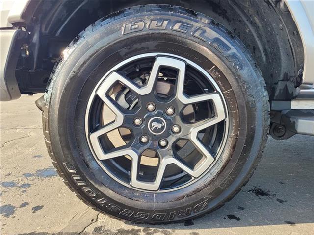 2022 Ford Bronco Outer Banks photo 4