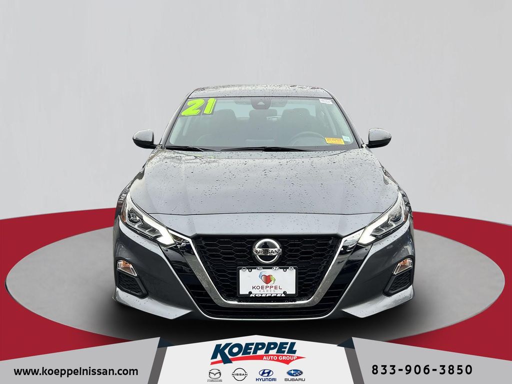 2021 Nissan Altima 2.5 SV photo 2