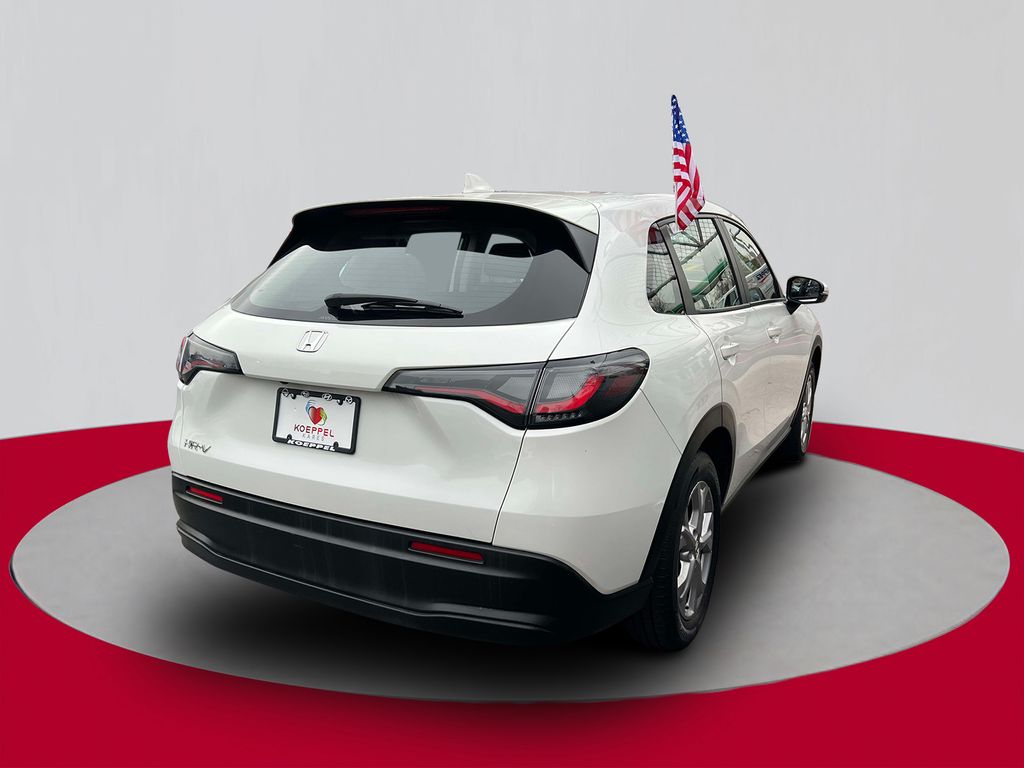 2023 Honda HR-V LX photo 4