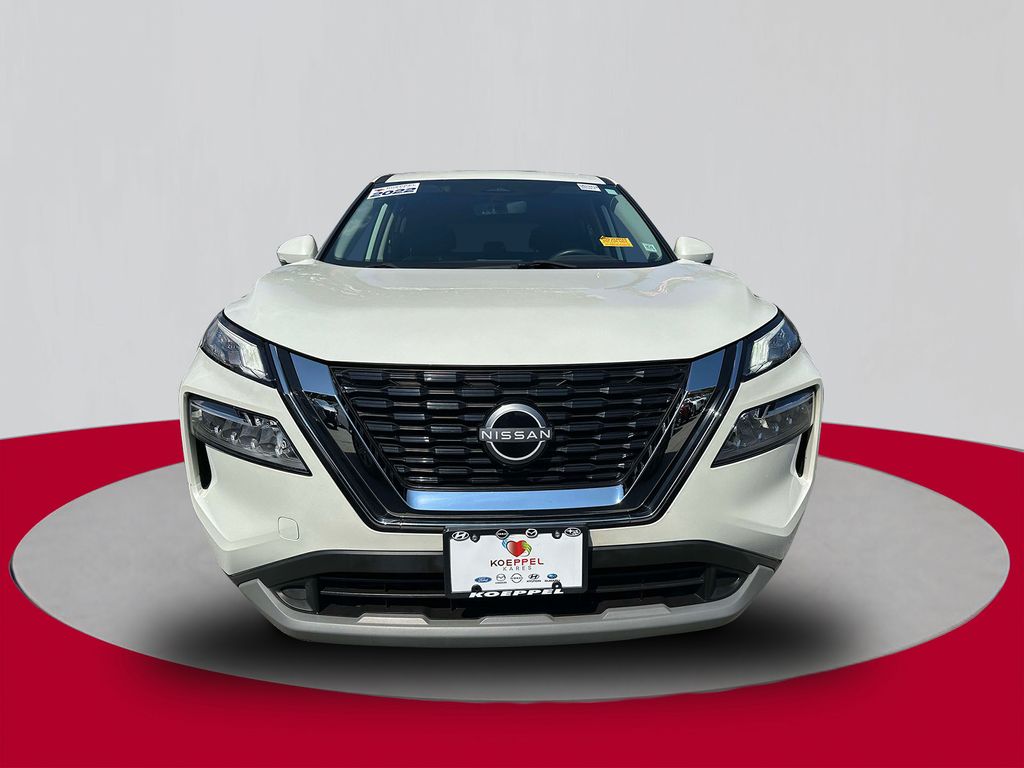 2022 Nissan Rogue SV photo 4
