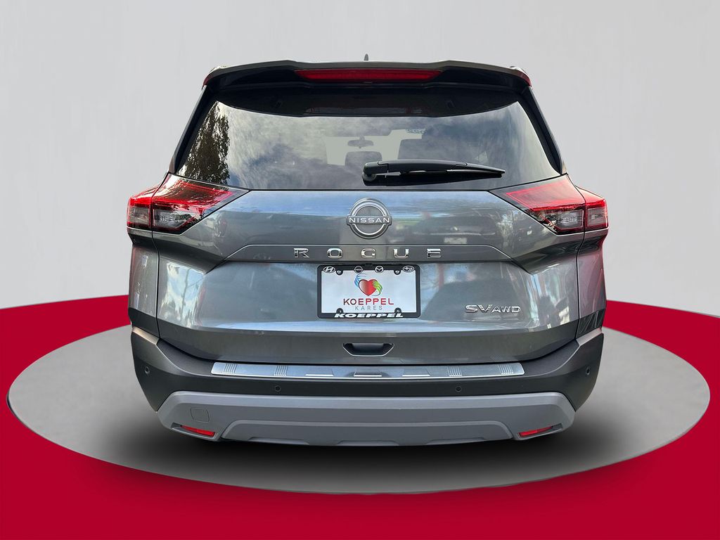 2022 Nissan Rogue SV photo 2