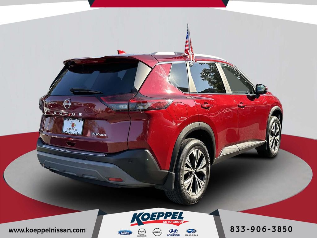 2022 Nissan Rogue SV photo 2