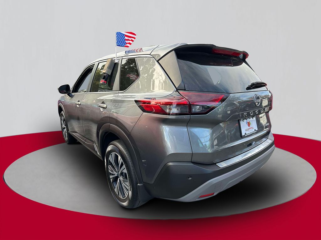 2022 Nissan Rogue SV photo 3