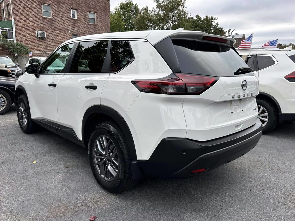 2021 Nissan Rogue S photo 4