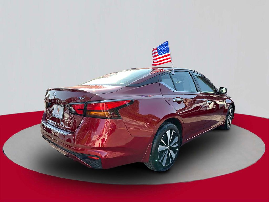 2022 Nissan Altima 2.5 SV photo 3