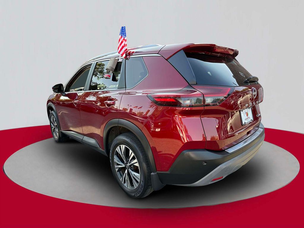 2022 Nissan Rogue SV photo 4