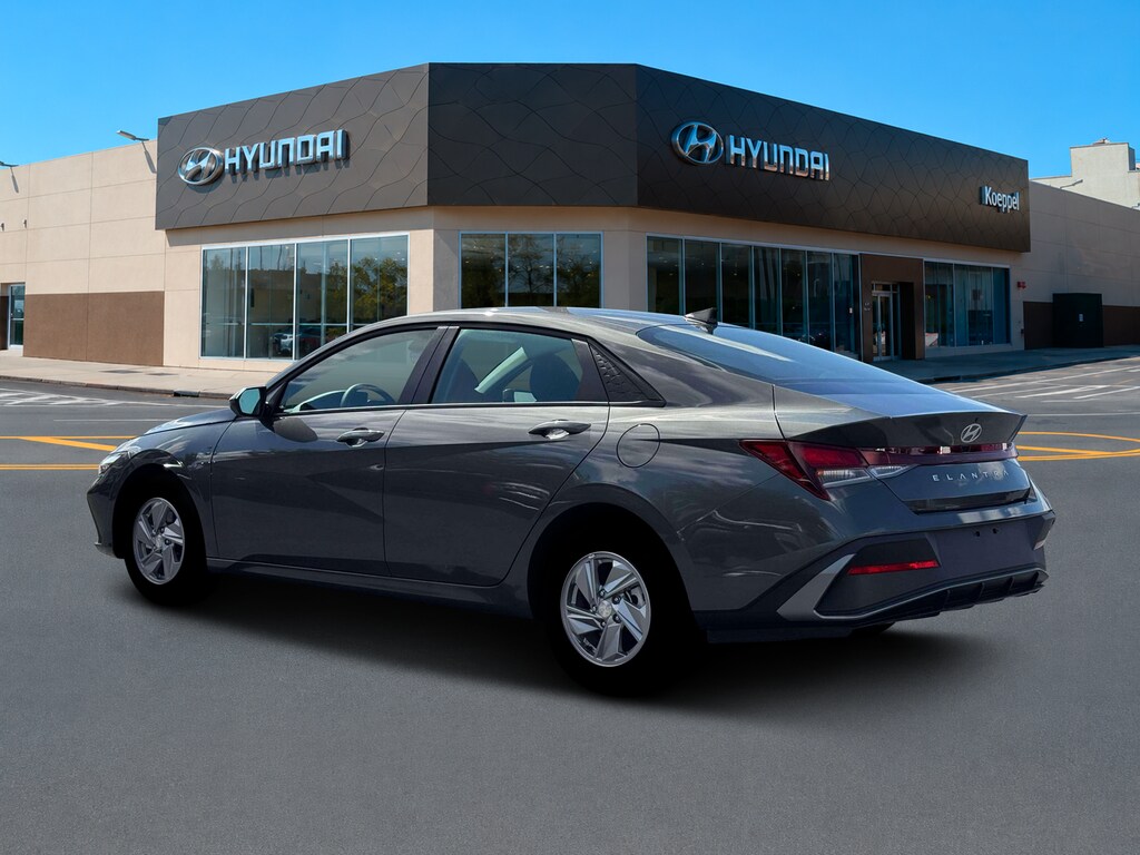 New 2026 Hyundai Elantra SE Sedan