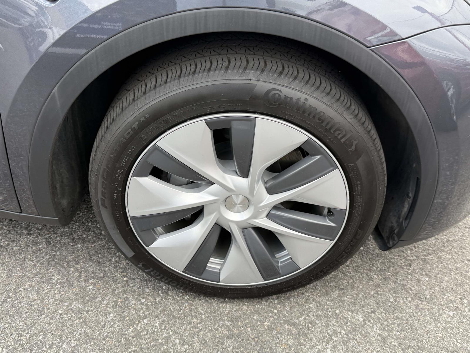 2023 Tesla Model Y Long Range - Photo 7
