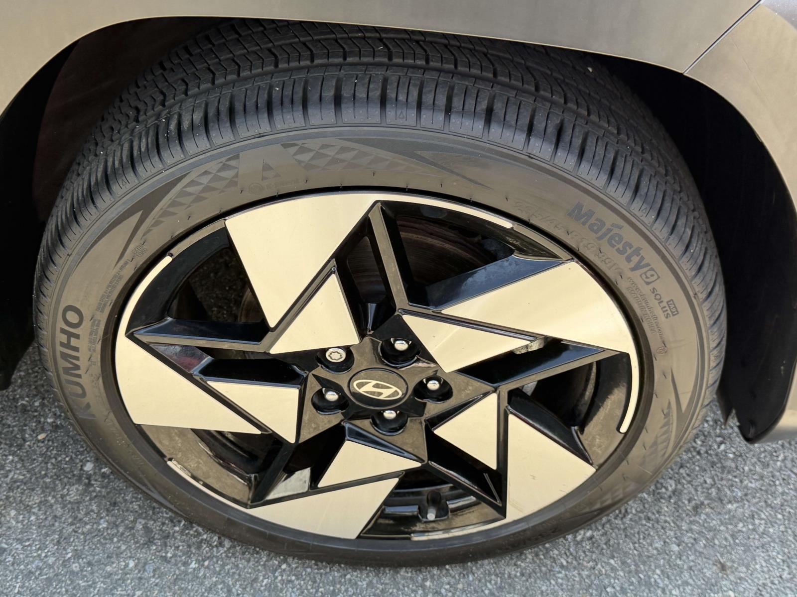 2024 Hyundai Kona Limited - Photo 8