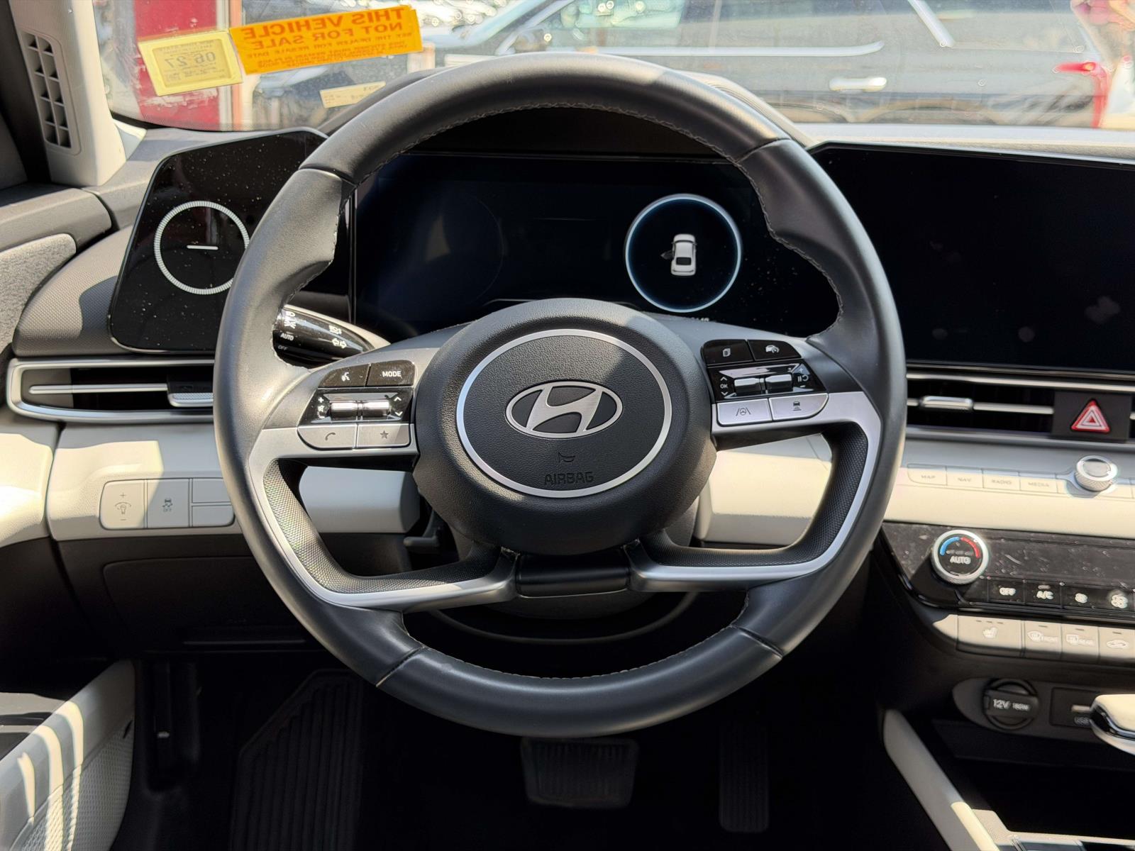 2024 Hyundai Elantra Limited - Photo 13