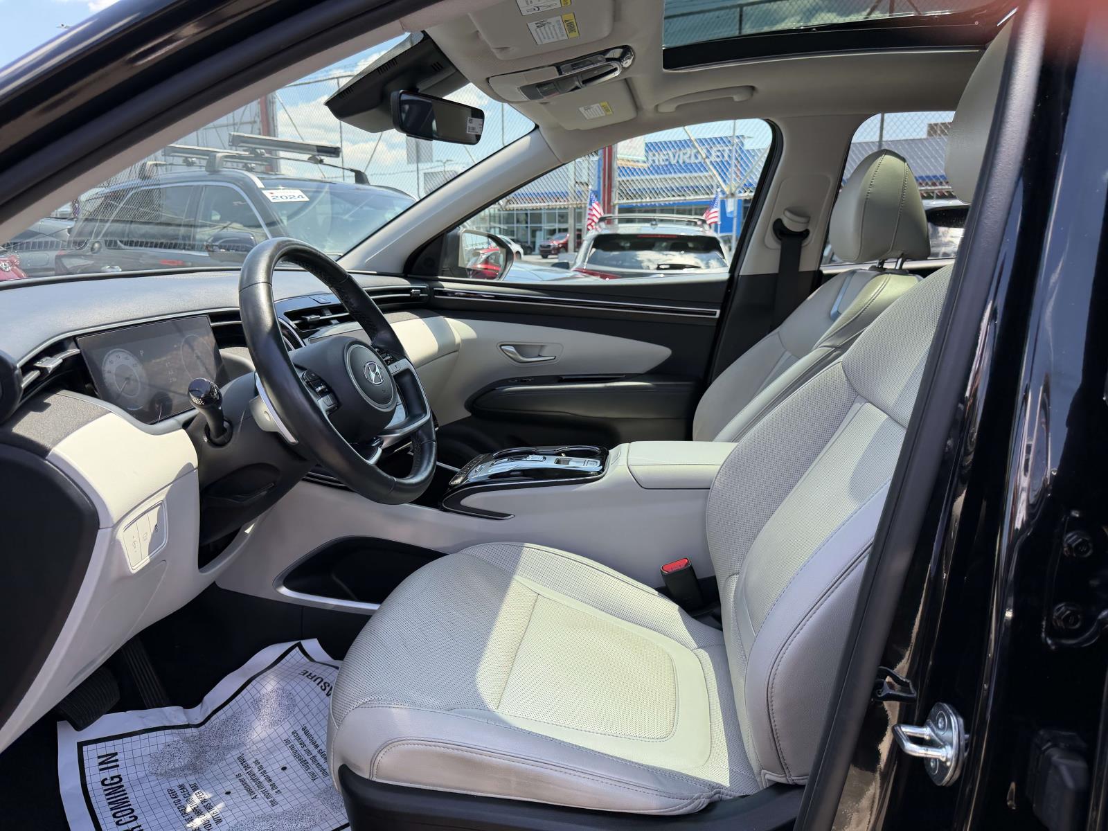 2023 Hyundai Tucson Limited - Photo 17
