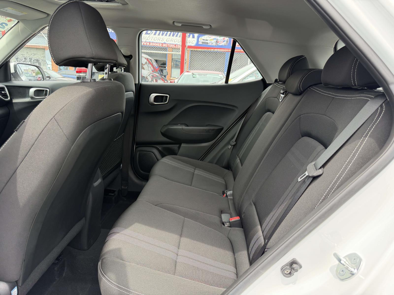 2023 Hyundai Venue SEL - Photo 12