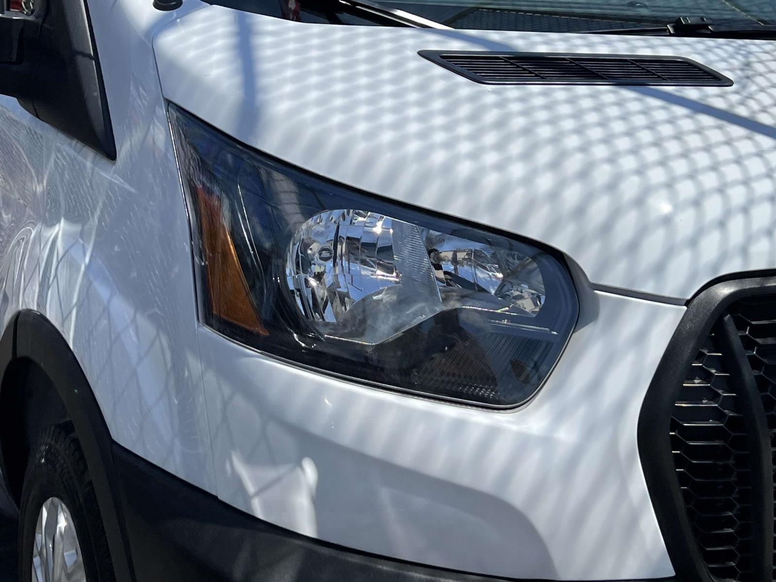 2024 Ford Transit Passenger Van XL - Photo 8