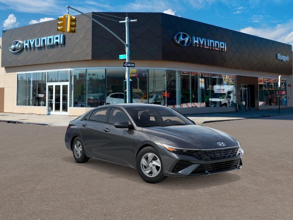 New 2026 Hyundai Elantra SE Sedan