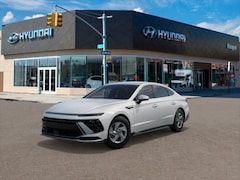 2025 Hyundai Sonata SE Sedan