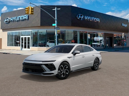 2025 Hyundai Sonata SEL Sedan