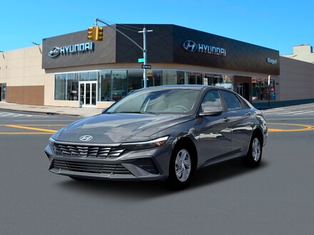 2026 Hyundai Elantra SE Sedan