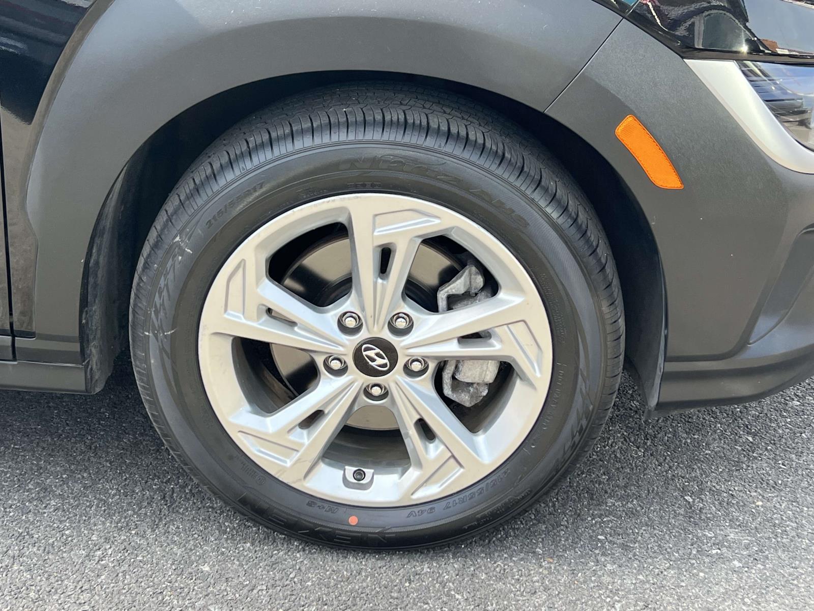 2023 Hyundai Kona SEL - Photo 8