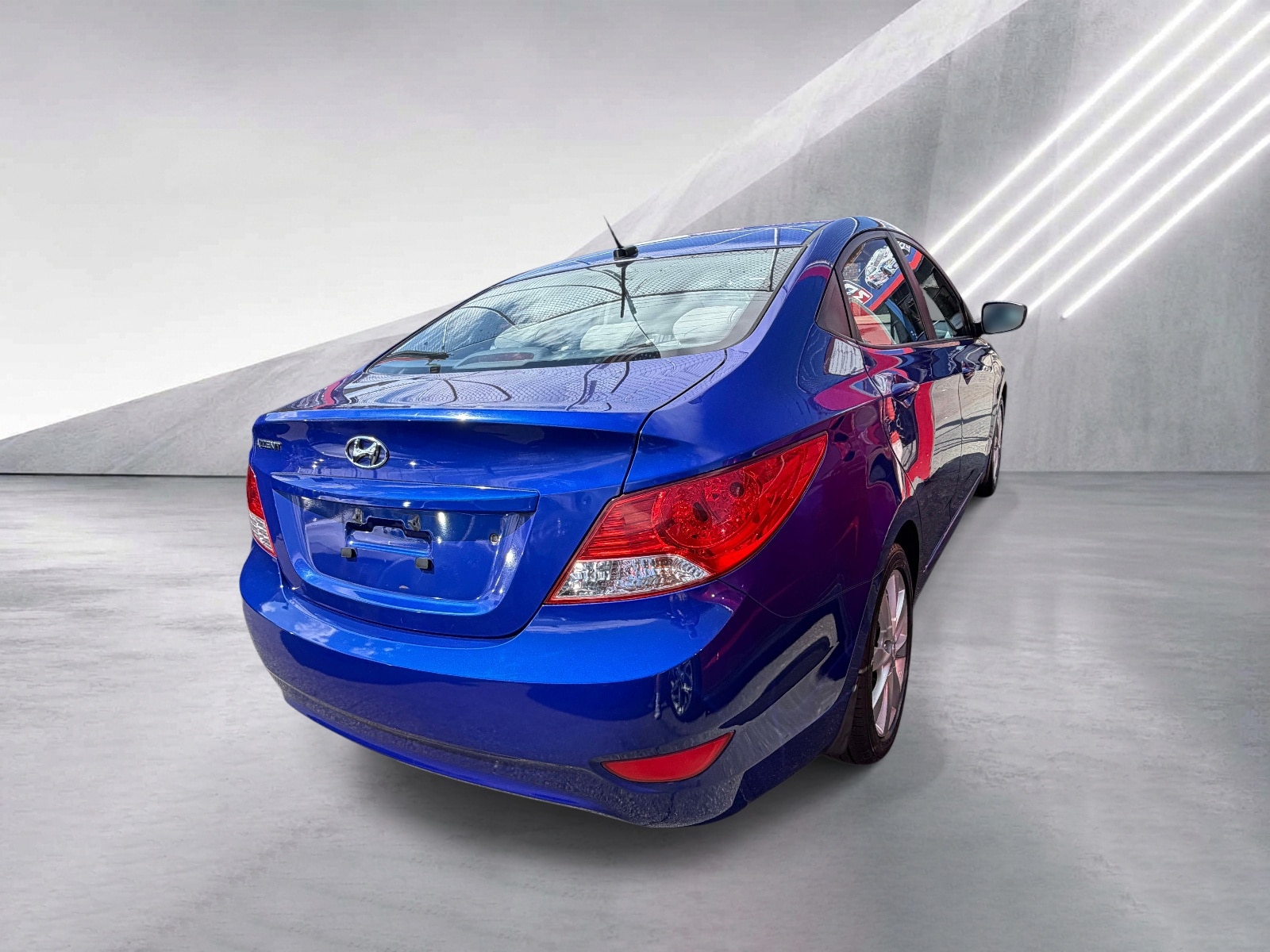 2013 Hyundai Accent GLS - Photo 6