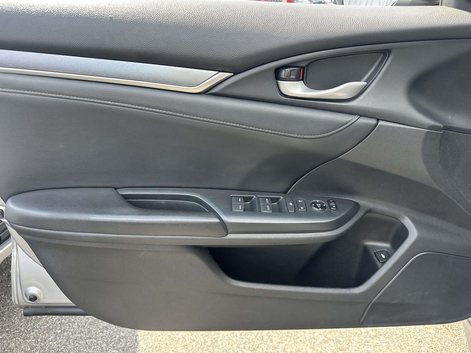 2016 Honda Civic Touring - Photo 14