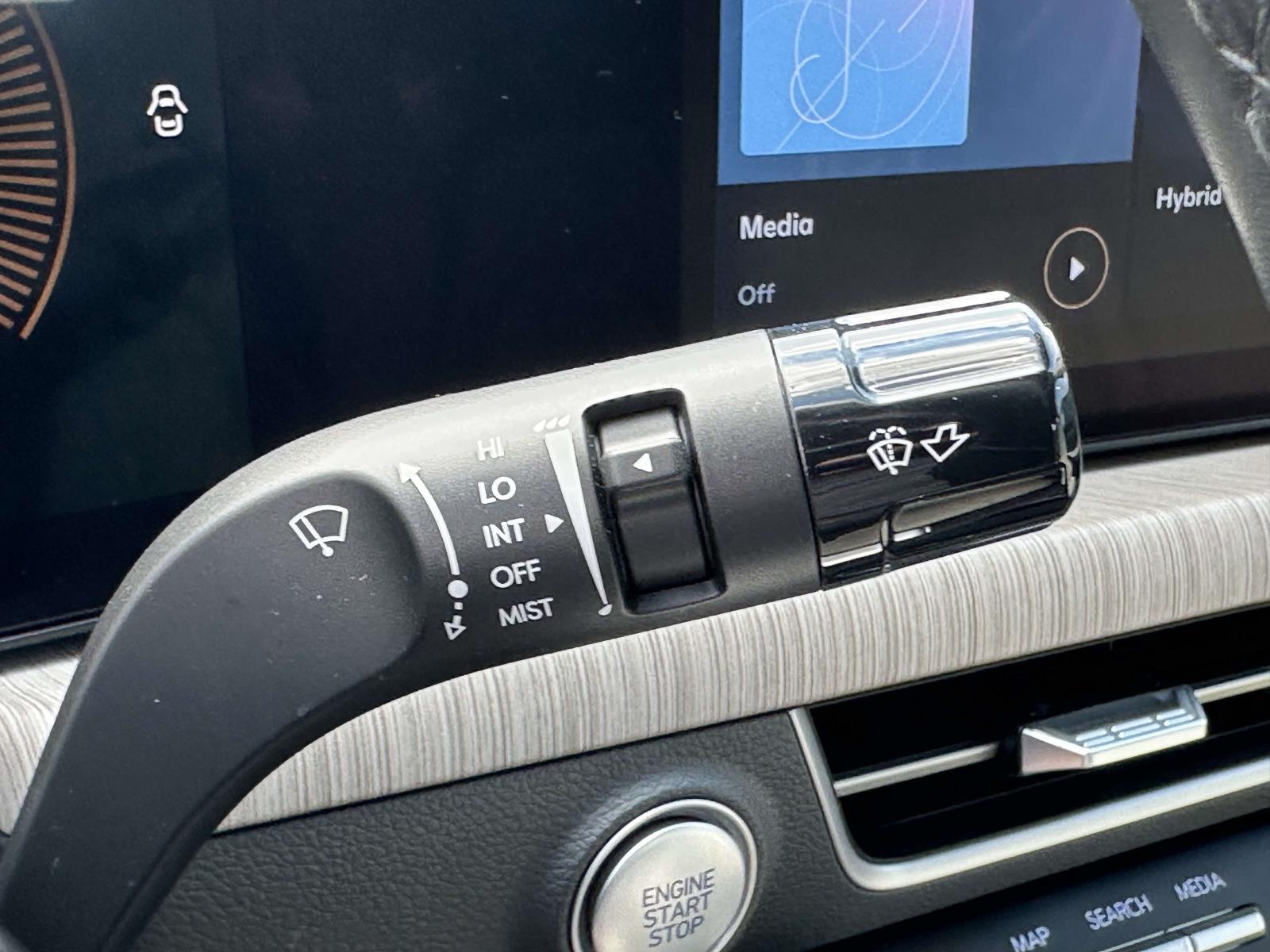 2025 Hyundai Sonata Hybrid SEL - Photo 28