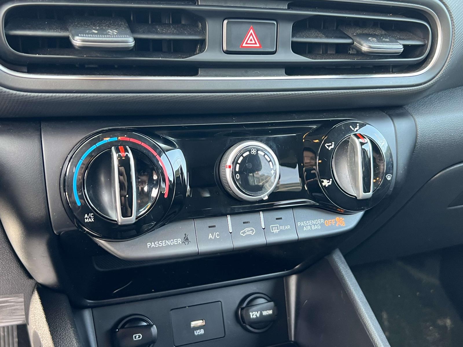 2023 Hyundai Kona SEL - Photo 29