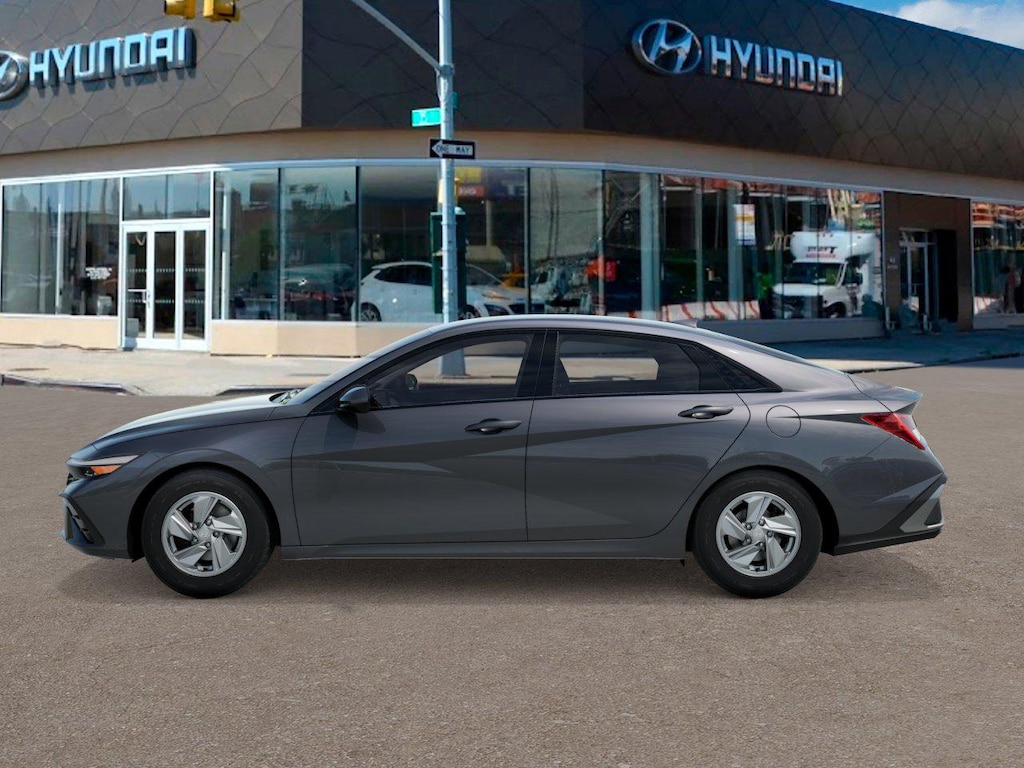 New 2026 Hyundai Elantra SE Sedan