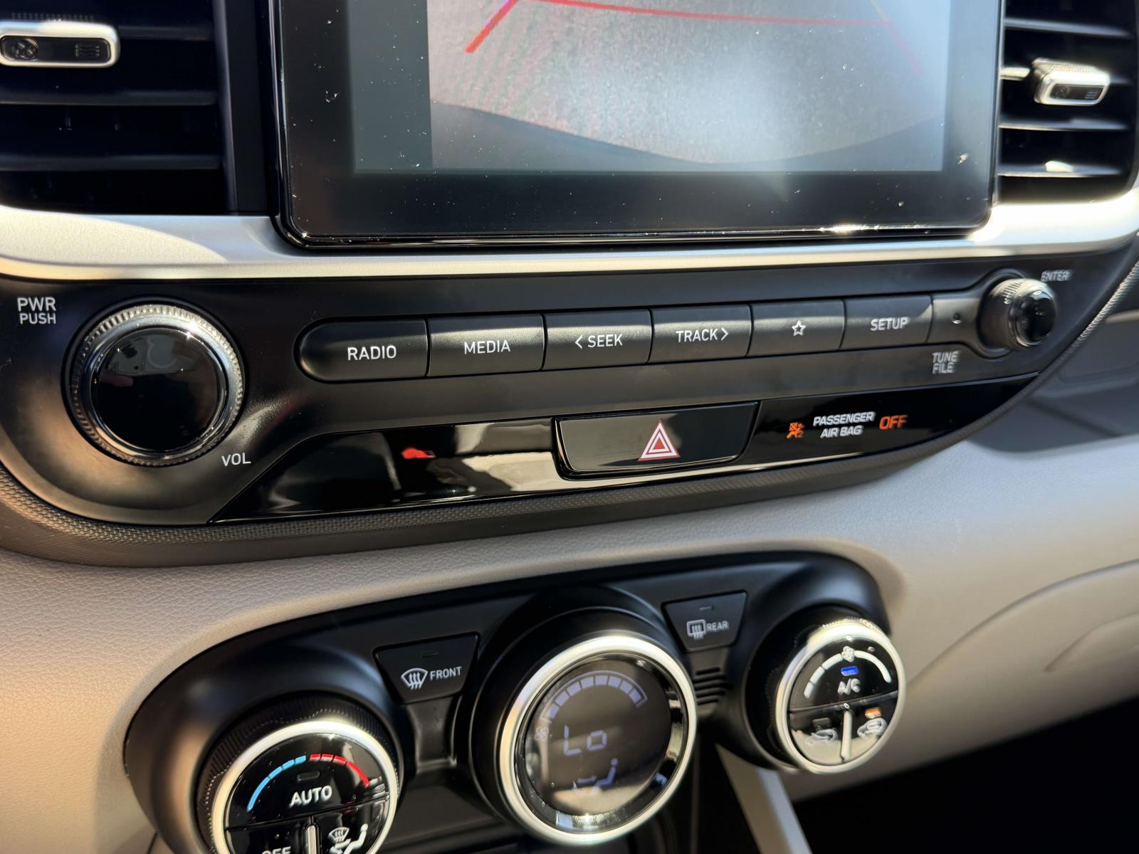 2023 Hyundai Venue SEL - Photo 29
