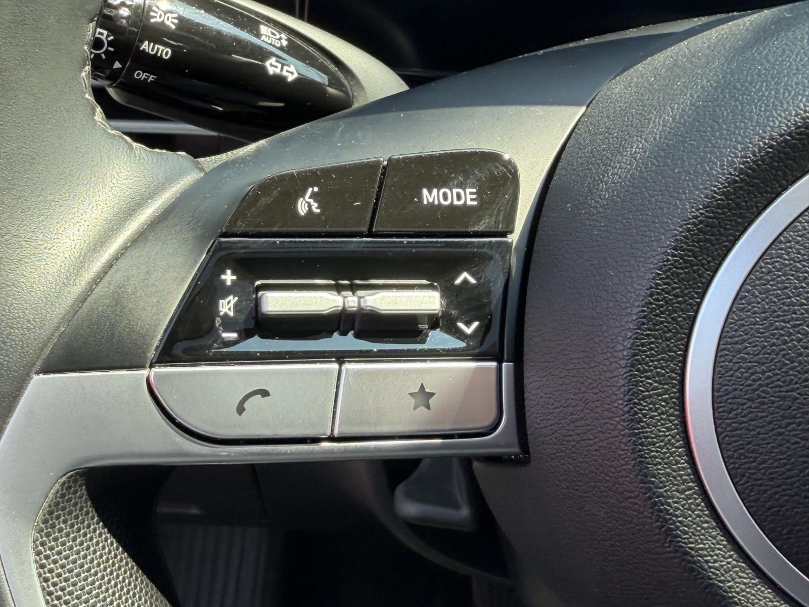 2024 Hyundai Elantra Limited - Photo 21
