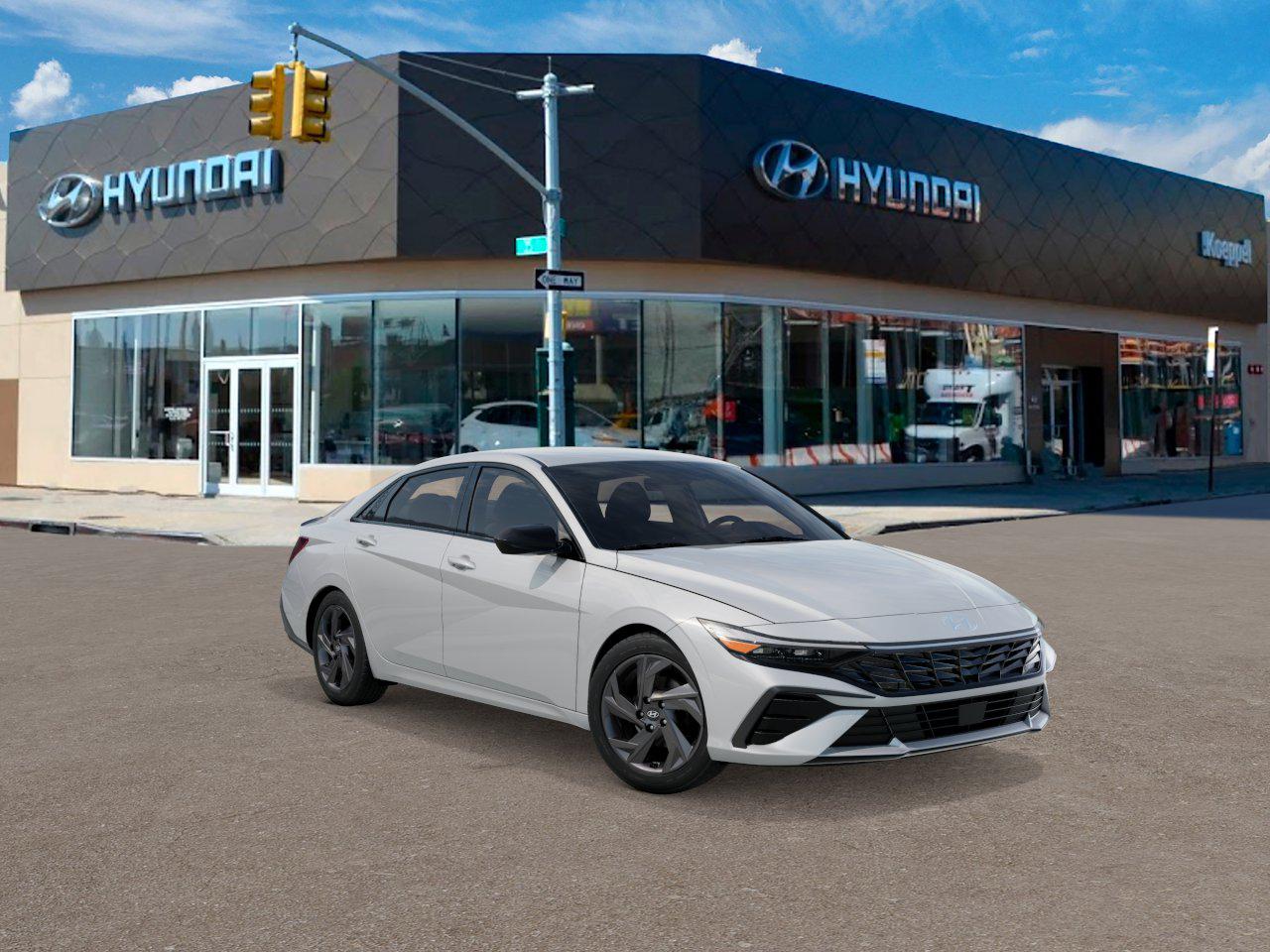 2026 Hyundai Elantra SEL Sport photo 2