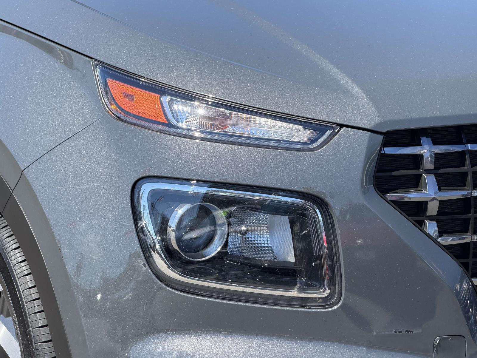 2023 Hyundai Venue SEL - Photo 10