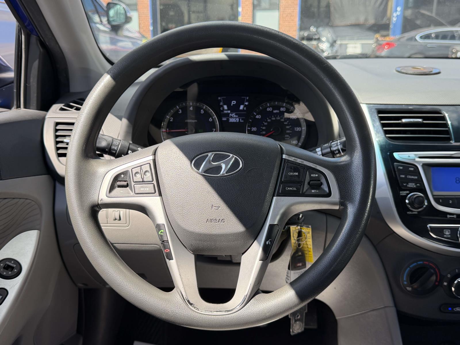 2013 Hyundai Accent GLS - Photo 15