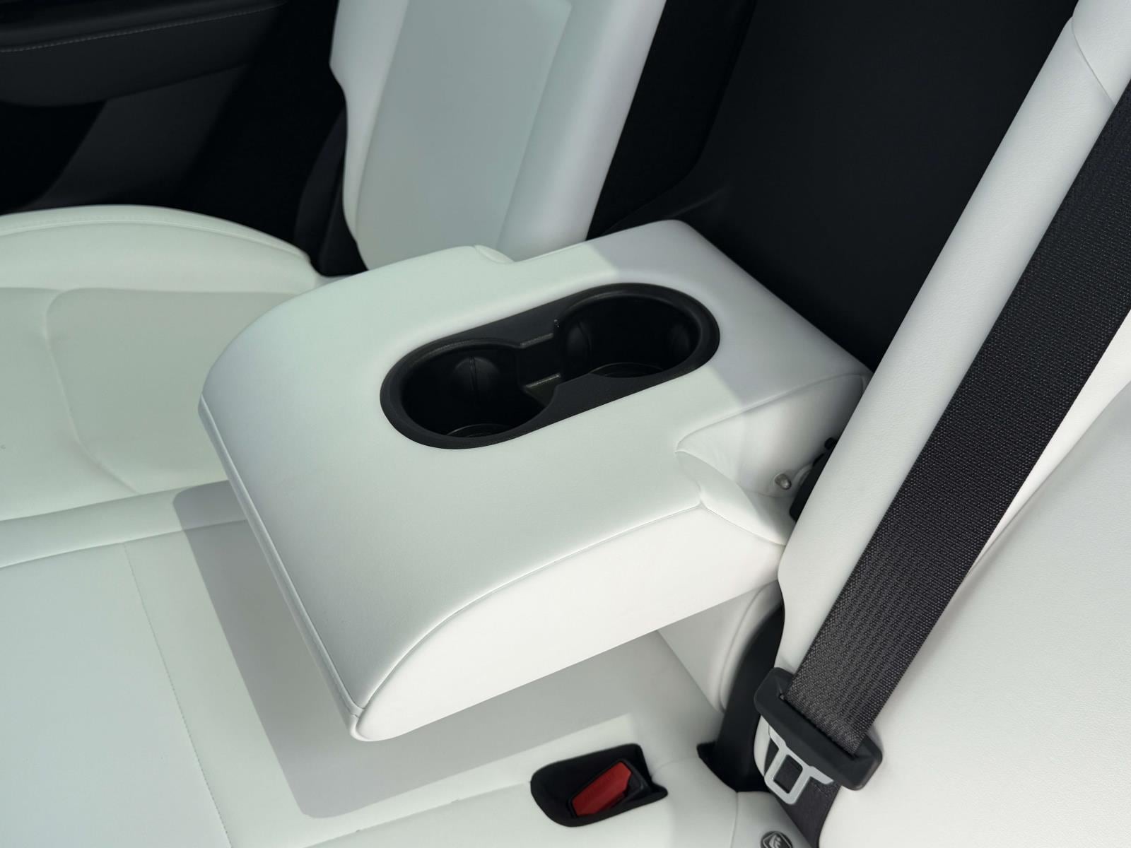 2023 Tesla Model Y Long Range - Photo 14