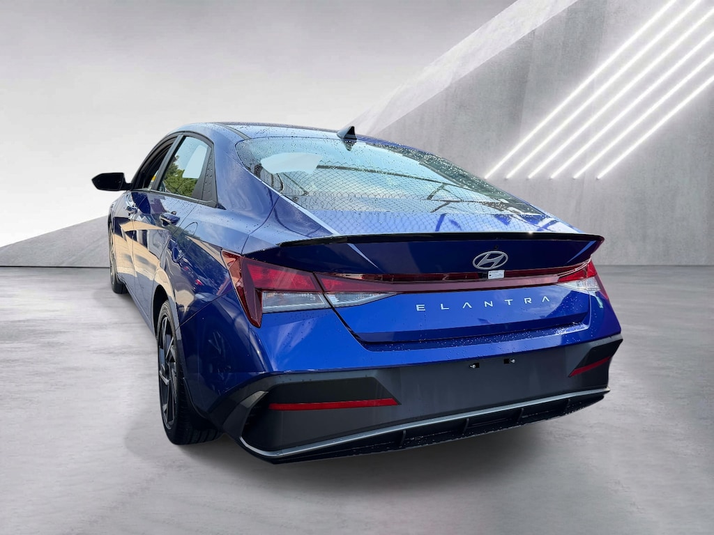Certified 2025 Hyundai Elantra SEL Sport Sedan